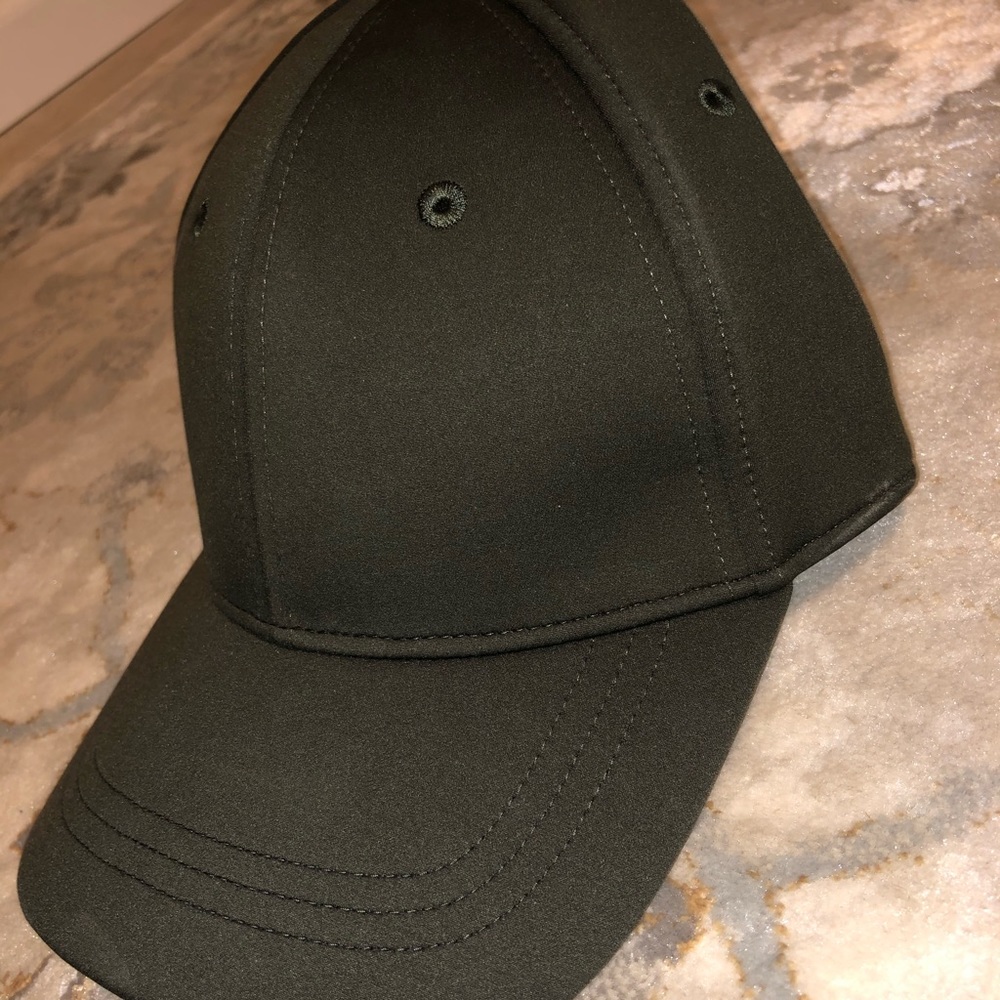 Lululemon hat